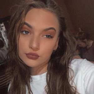 Meet your Posher, Kendall